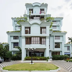https://the-windsor-castle.kerala-hotels.net